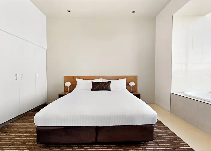 Mantra Charles Hotel