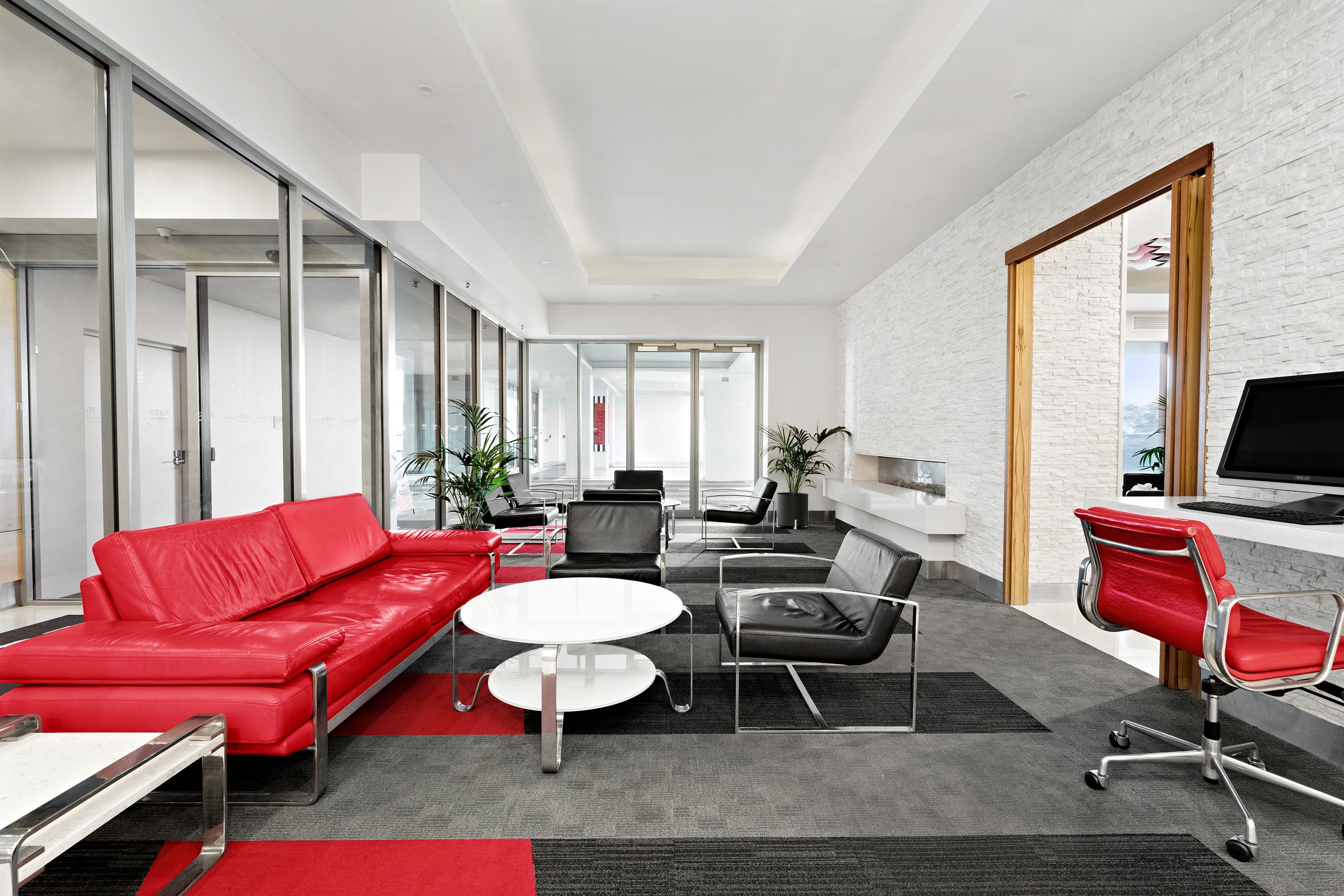 Hotel Mantra Charles 4*