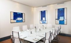 Hotel Mantra Charles 4*