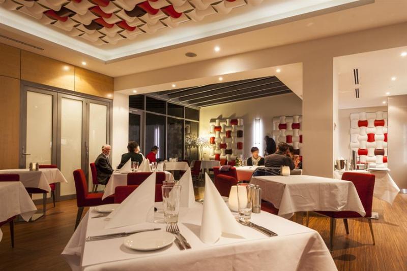 Mantra Charles Hotel 4*