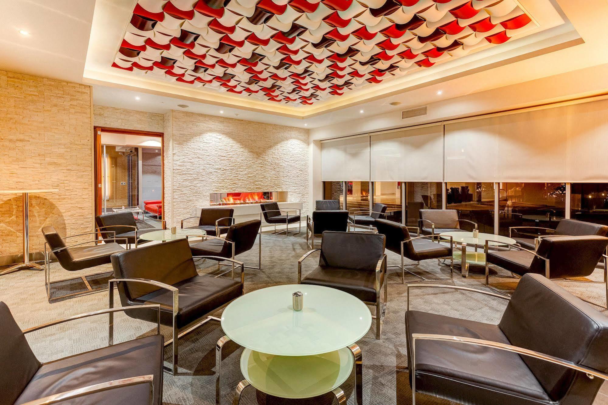 Hotel Mantra Charles Launceston